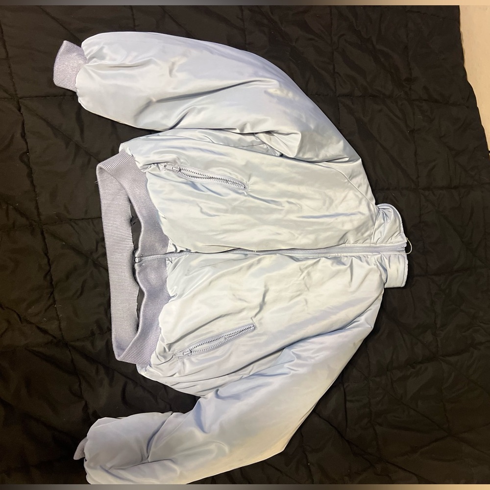 Brandy Melville reverse able puffer